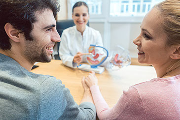 Pareja en una consulta